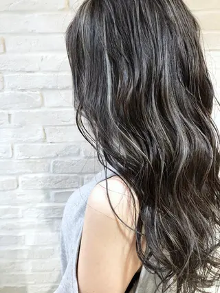 ロング カラー ヘアアレンジ 小松 郁斗のヘアスタイル