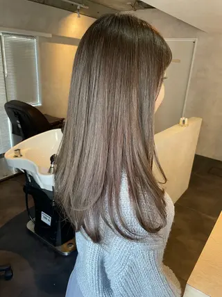 ロング カラー moro 丁寧なカウンセリングのヘアスタイル