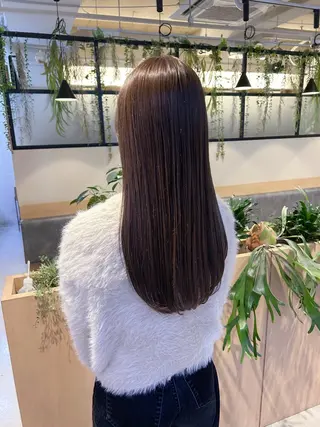 ロング カラー シモウラ アオイのヘアスタイル