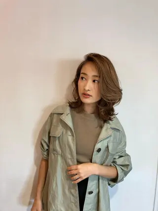 ミディアム 渡辺 浩二のヘアスタイル
