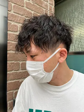 ミディアム カラー パーマ ヘアアレンジ メンズ キッズ ネイル マツエク・マツパ アイブロウ 久木原 ゆりのヘアスタイル