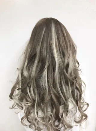 最高級エクステ /羽エクステ白石宇由のヘアスタイル
