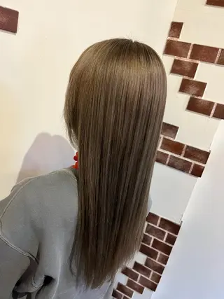 カラー 松下 詩恵里のヘアスタイル
