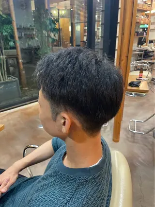 メンズ シミズ チハルのヘアスタイル