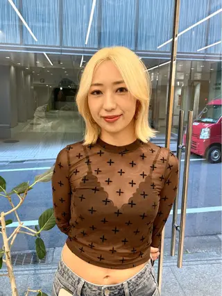 ショート カラー ブリーチ&髪質改善 TAIGAのヘアスタイル