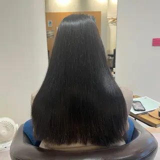 ロング カラー 荒井 茉凜のヘアスタイル