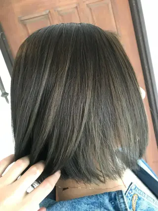 ショート カラー noce harumiのヘアスタイル