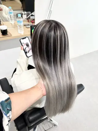 ロング ケアブリーチ 黒瀬有汰のヘアスタイル