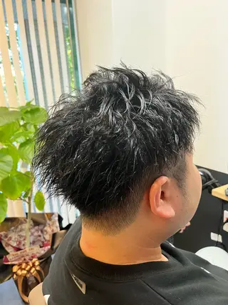 ショート TELAHAIR 副代表　石川篤史のヘアスタイル
