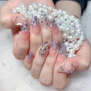 ネイル 🎀M nails✨ ビューティーのネイルデザイン