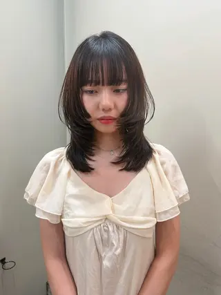 ミディアム ひな🐥ハイトーン/ レイヤーカット🎼のヘアスタイル