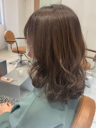 ミディアム カラー 似合わせレイヤー 阿波座/ふじむらのヘアスタイル