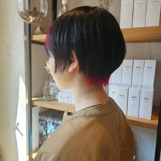 カラー アシカガ ヨウコのヘアスタイル