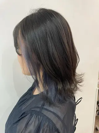 カラー 鶏内 まゆのヘアスタイル