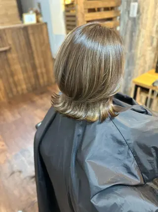 ミディアム カラー Luzir⭐︎ GEN⭐︎のヘアスタイル