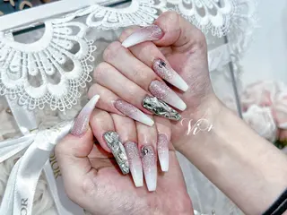 ネイル ✨Nailsalon Vi+✨のネイルデザイン