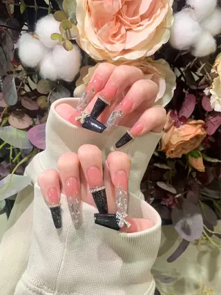 ネイル More Glam 高田馬場店のネイルデザイン