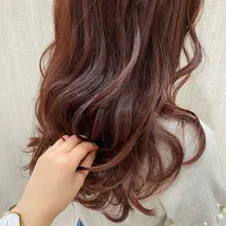 ロング カラー 🫧透け感⋆艶髪💎 山口アヤカのヘアスタイル