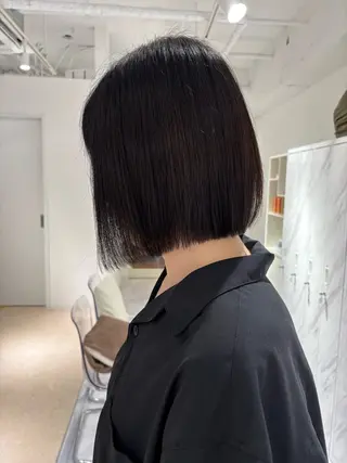 ショート レイヤーカット🤍 seriraのヘアスタイル