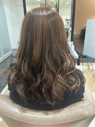 セミロング カラー 💎縮毛矯正💎 髪質改善・店長 伊藤のヘアスタイル