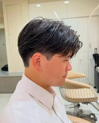 パーマ メンズ 重松 丈博のヘアスタイル