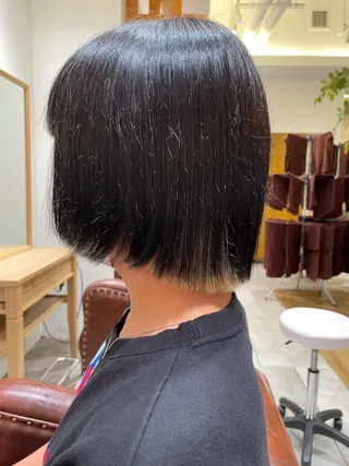 ショート 蜂須賀🐝縮毛矯正 ストレートパーマのヘアスタイル