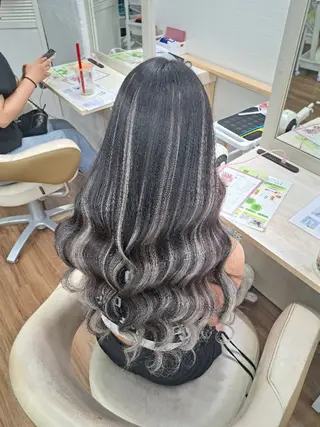カラー ロング GLOSS心斎橋🌹 はるなのヘアスタイル
