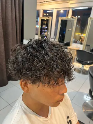 パーマ メンズ パーマ特化美容師 茂木広幸のヘアスタイル