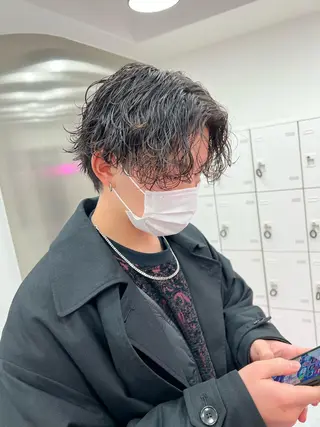 ショート カラー パーマ メンズ メンズパーマ特化 TAIGAのヘアスタイル