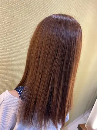 カラー 岡野 舜のヘアスタイル