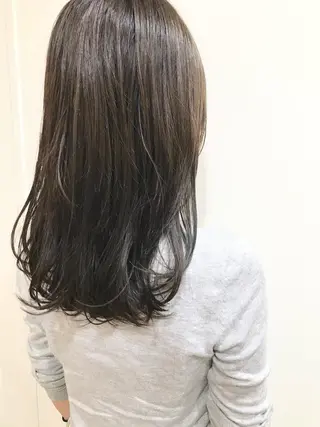 ミディアム カラー レイヤー／パーマ TAKUYAのヘアスタイル