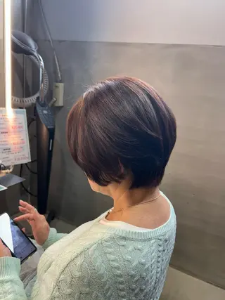 ショート カラー 艶カラー/ベージュ/ ショート/安岡哲兵のヘアスタイル