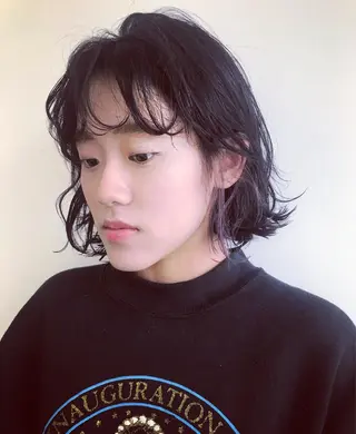 カラー 💓パーマ，💗 レイヤーカットのヘアスタイル