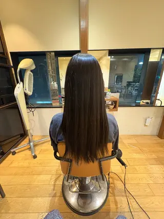 ロング おおはた　りゅう/ カラーのヘアスタイル