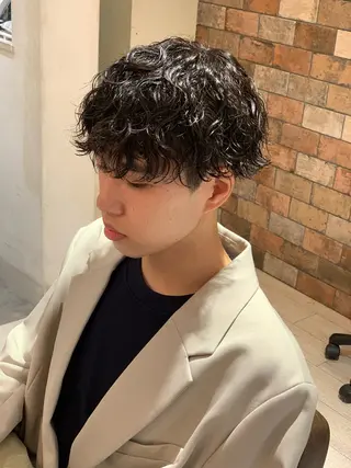 ショート パーマ メンズ 山本 章人のヘアスタイル