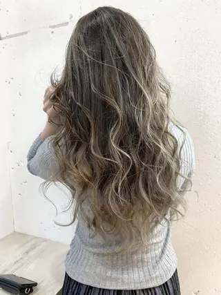 ロング カラー ヘアアレンジ WATARU🔥／ 外国人風ハイライトのヘアスタイル
