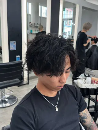 パーマ メンズ メンズヘア カット、パーマ特化のヘアスタイル