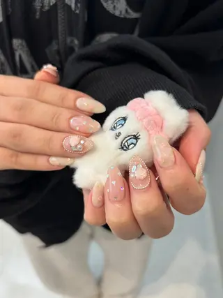 ネイル Roa🎀 ercher立川南口のネイルデザイン
