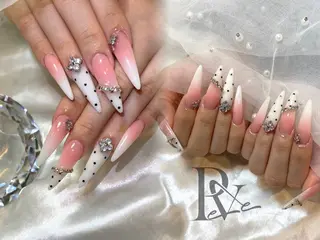 ネイル reve 🎀のネイルデザイン
