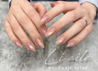 セミロング Li aileのネイルデザイン