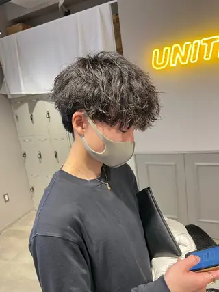 ミディアム パーマ メンズ メンズパーマ特化 TAIGAのヘアスタイル