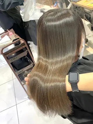 ロング 〜貴女の人生に寄り添 う〜オダ　ジュンペイのヘアスタイル