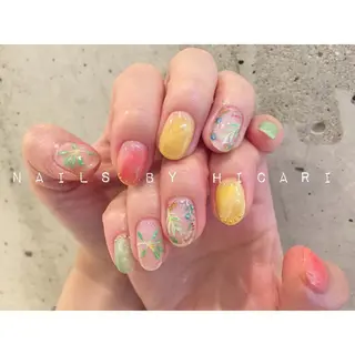 ショート カラー ネイル マツエク・マツパ illum hicariのネイルデザイン