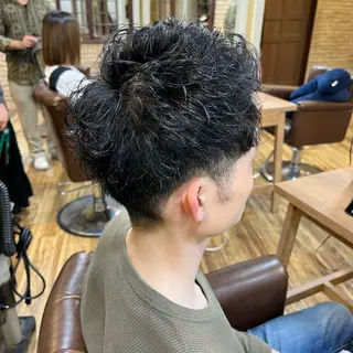 カラー パーマ メンズ 染矢 優希のヘアスタイル