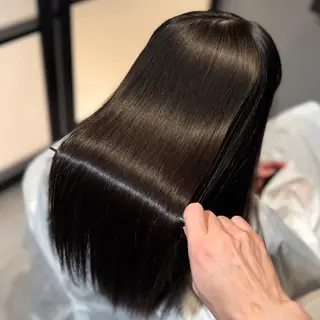 ロング パーマ 髪質改善Ⅰ透明感 艶カラーⅠたつやのヘアスタイル