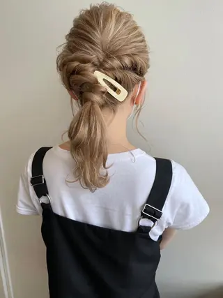 ミディアム カラー ヘアアレンジ MIOベージュカラー 柔らかいカラーのヘアスタイル
