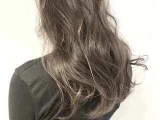 カラー 夜23時まで予約🉑 reverieあきらのヘアスタイル