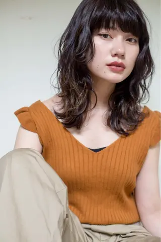 ミディアム 石畑結華 Lond店長のヘアスタイル