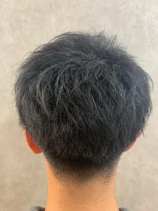 ショート メンズパーマ 白子 波巻き/ツイスパ 怜のヘアスタイル