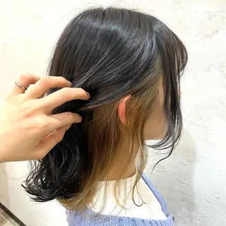 ミディアム カラー 松本 沙良のヘアスタイル